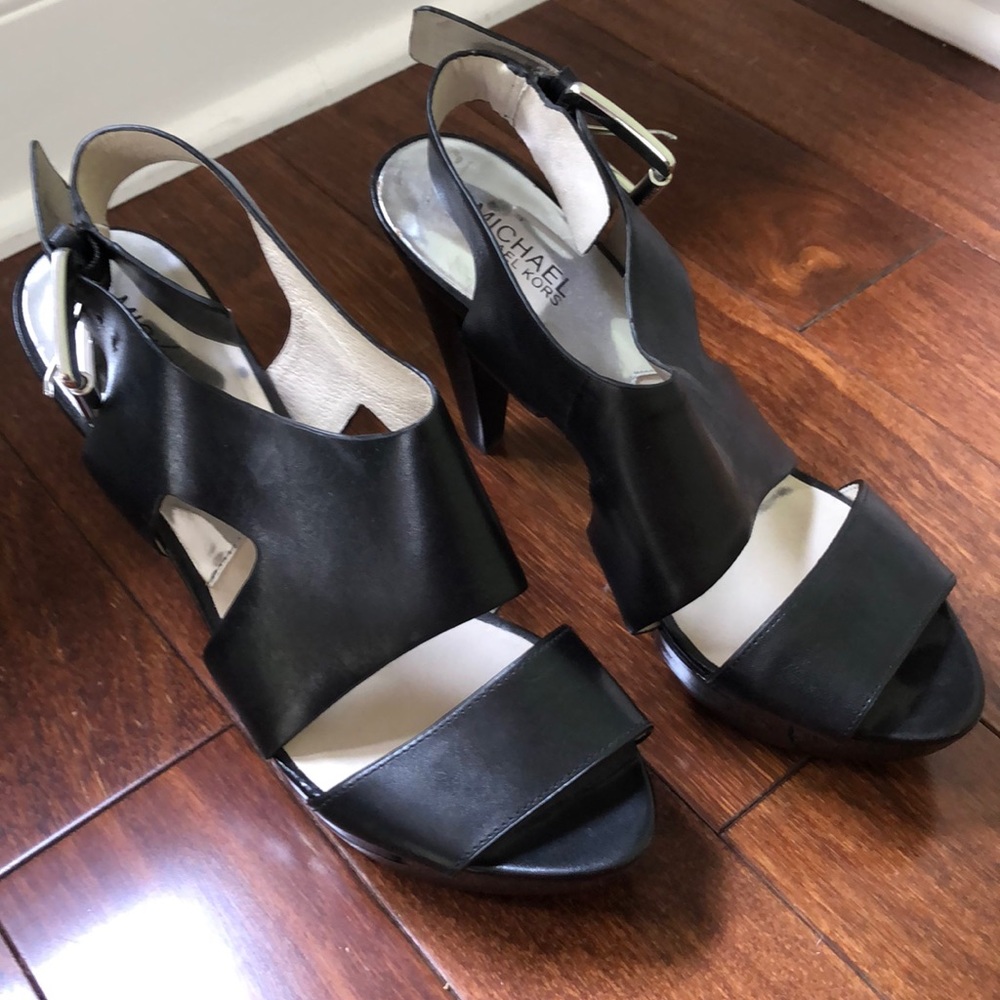 MichAel Kors size 10 black heels